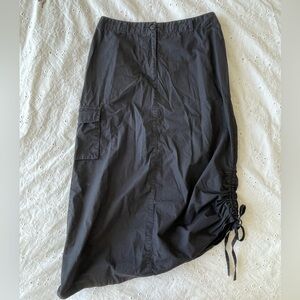 Midi cargo skirt black